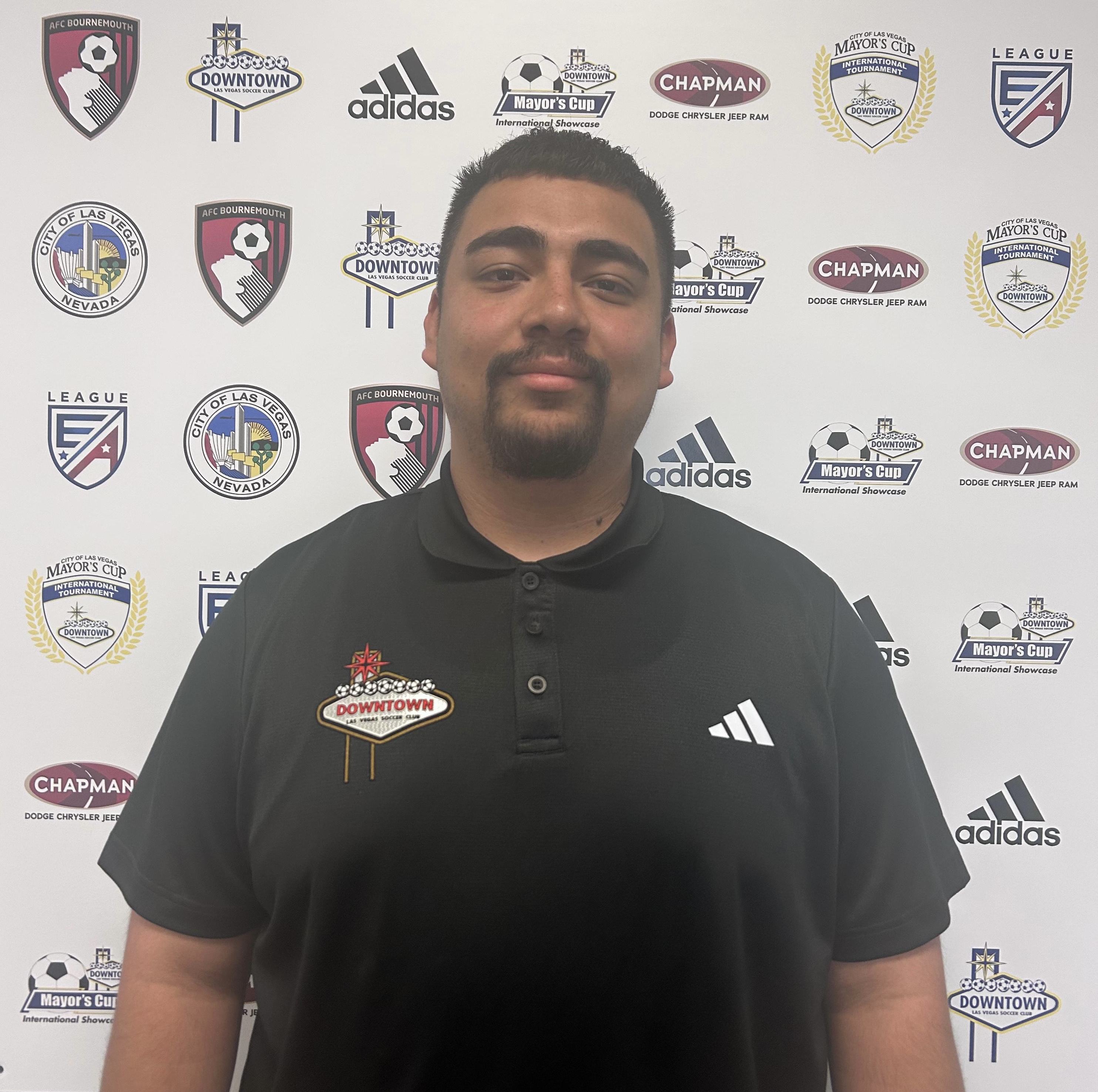 Juan Estrada headshot.