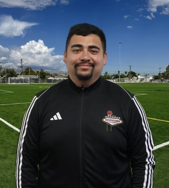 Juan Estrada headshot.